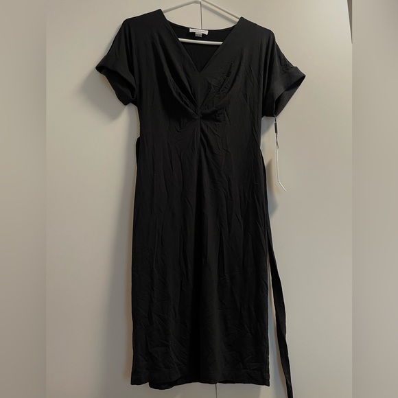 Calvin Klein knee length short sleeve black dress - Picture 6 of 6